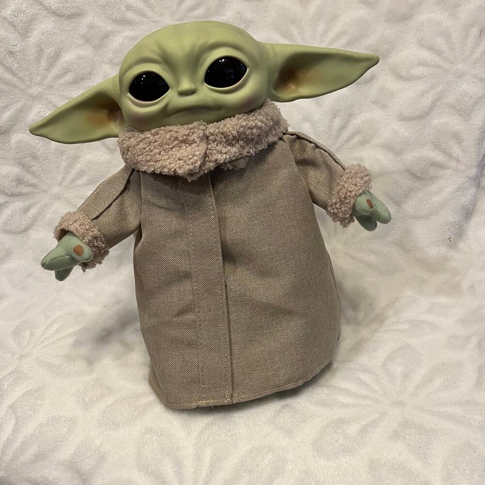 Star Wars 12in Grogu from Star Wars The Mandalorian WITHOUT remote